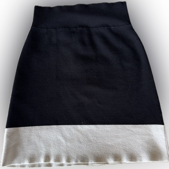 Theory black and white color block midi skirt size - Picture 3 of 8